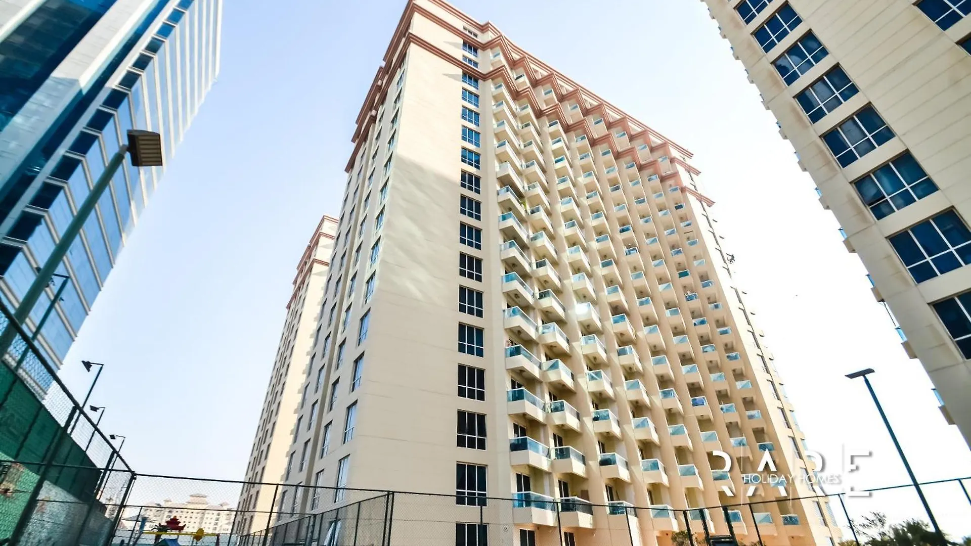 Apartment Rare Holiday Homes - Pool And Lake View - The Crescent Tower A - Near Me'Aisem Mall - R702 Dubai