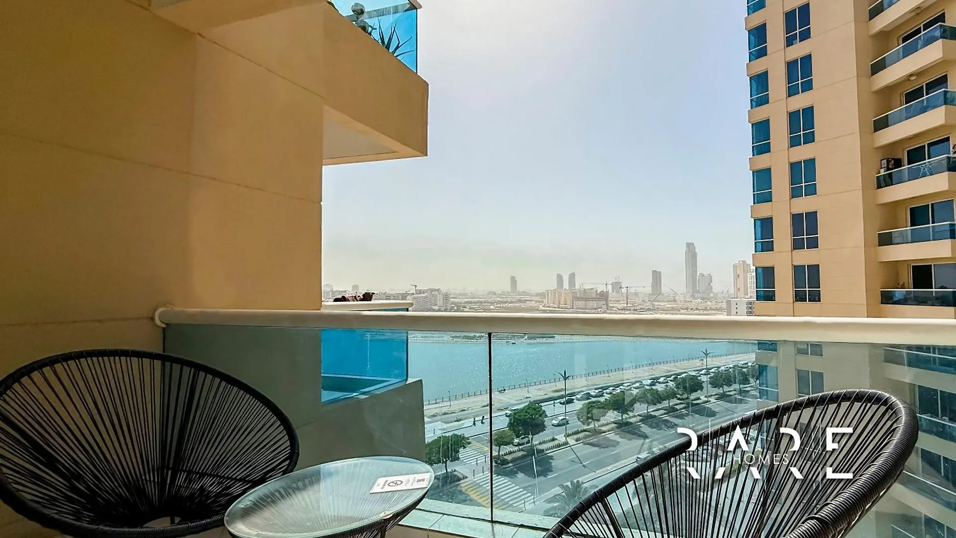 公寓 Rare Holiday Homes - Lake View - The Crescent Tower A - Near Me'Aisem Mall - R702 迪拜