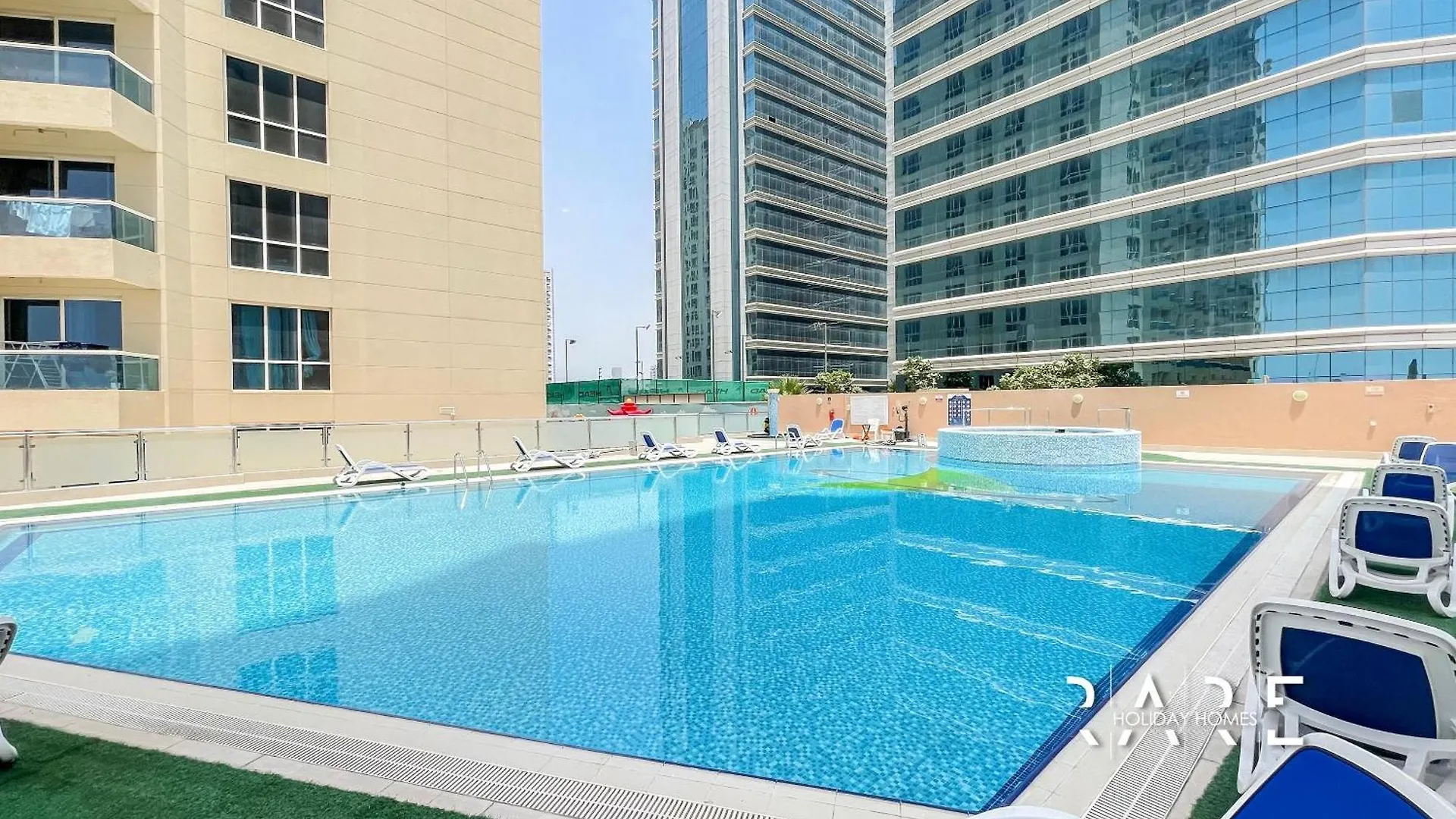 Rare Holiday Homes - Pool And Lake View - The Crescent Tower A - Near Me'Aisem Mall - R702 Dubai