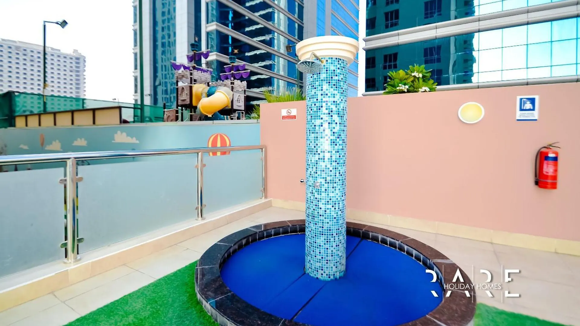 Rare Holiday Homes - Pool And Lake View - The Crescent Tower A - Near Me'Aisem Mall - R702 Dubai United Arab Emirates