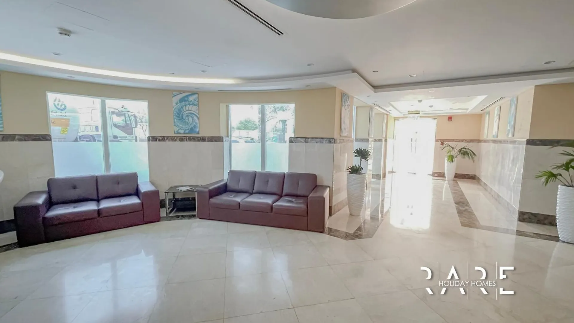 Rare Holiday Homes - Pool And Lake View - The Crescent Tower A - Near Me'Aisem Mall - R702 Dubai Apartment